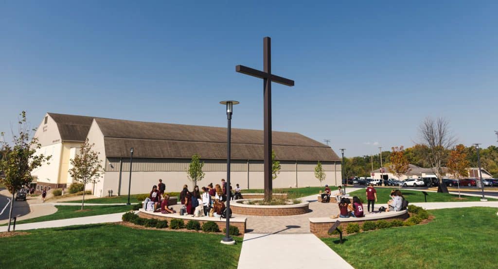 Cross Plaza